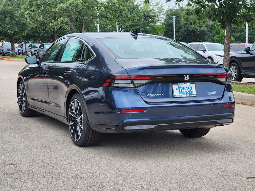 2026 Honda Accord Hybrid - Image 3