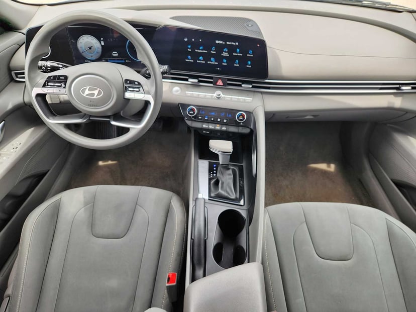 2024 Hyundai Elantra - Image 24