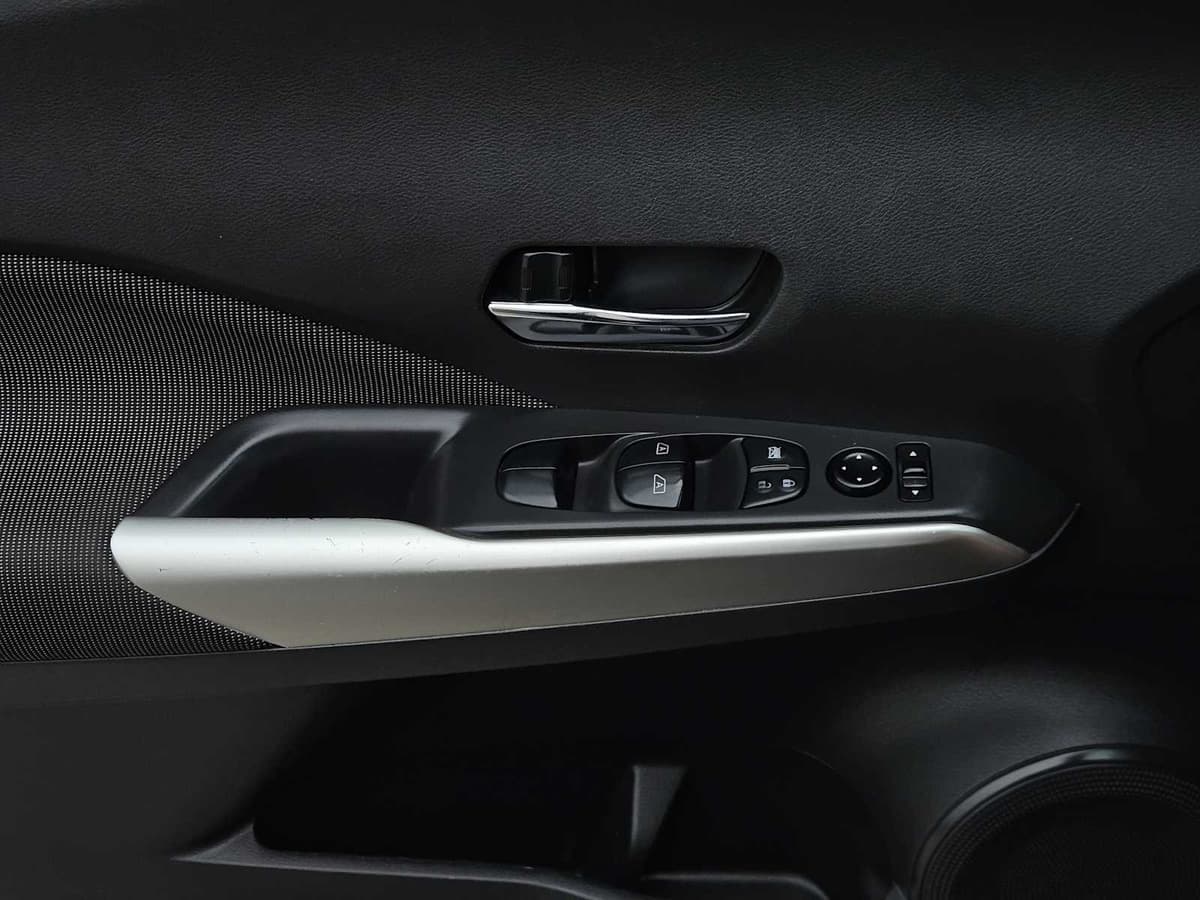 2020 Nissan Kicks - Image 22