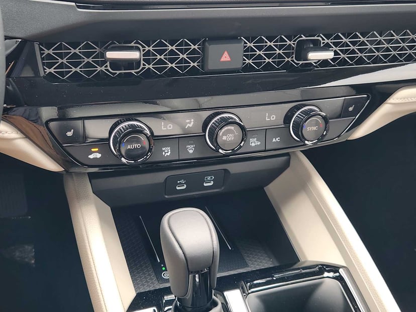 2026 Honda Accord Hybrid - Image 15