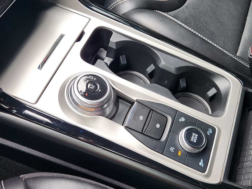 2021 Ford Explorer - Image 19