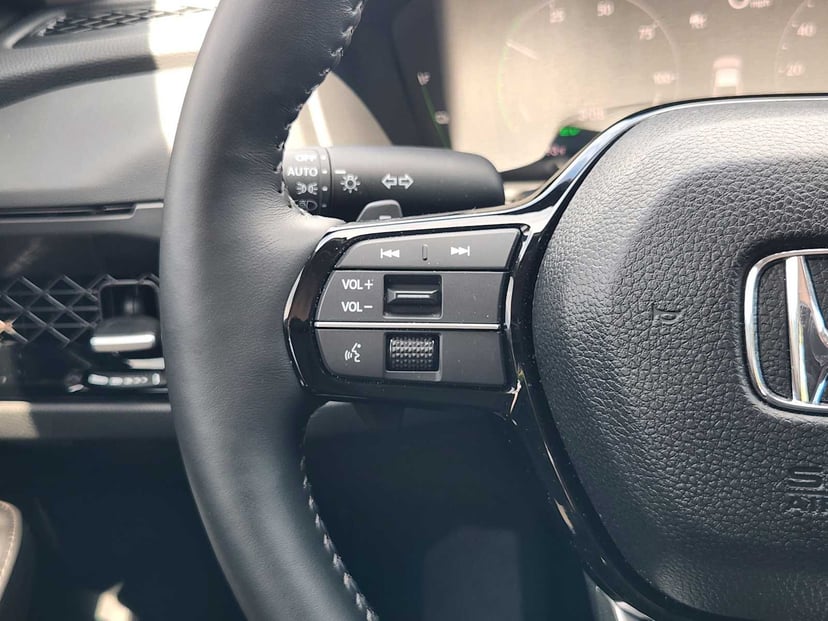 2025 Honda Accord Hybrid - Image 28