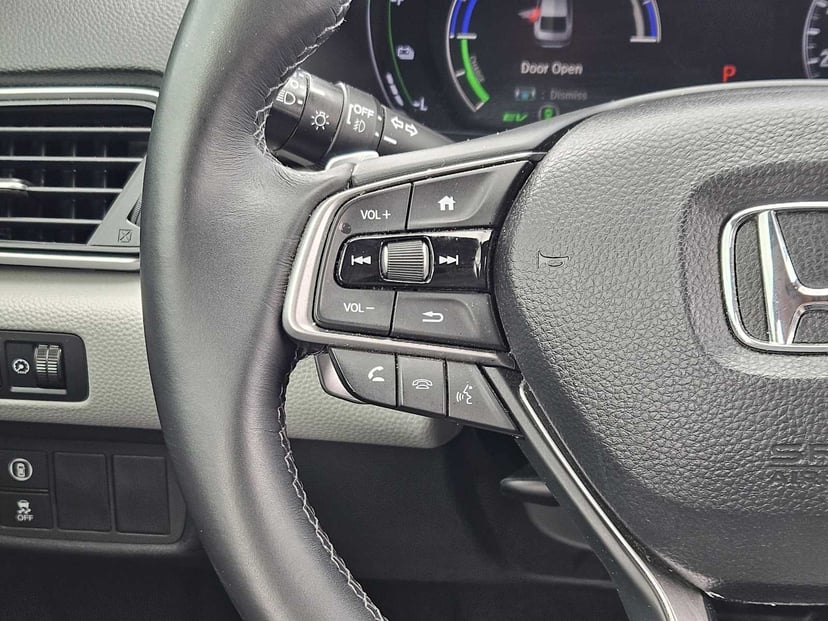 2018 Honda Accord Hybrid - Image 27