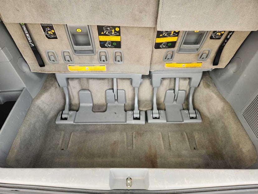 2014 Toyota Sienna - Image 32
