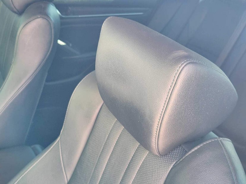2019 Honda Accord Hybrid - Image 15