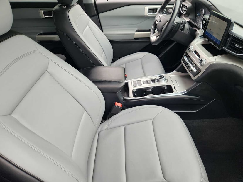 2021 Ford Explorer - Image 14