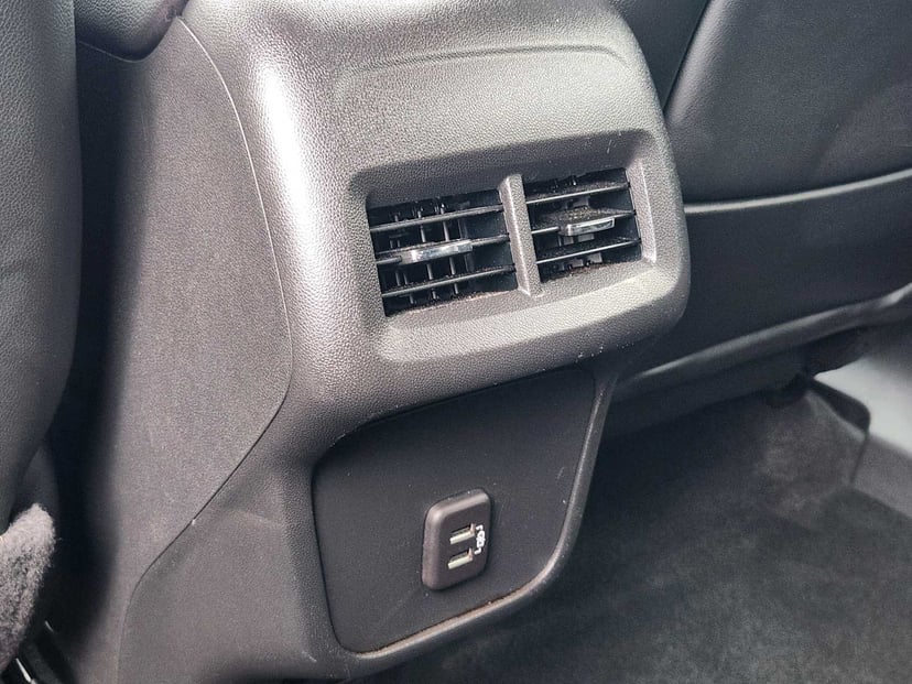 2023 GMC Terrain - Image 29