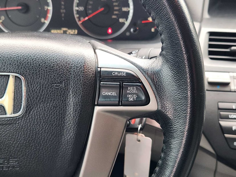 2010 Honda Accord - Image 28