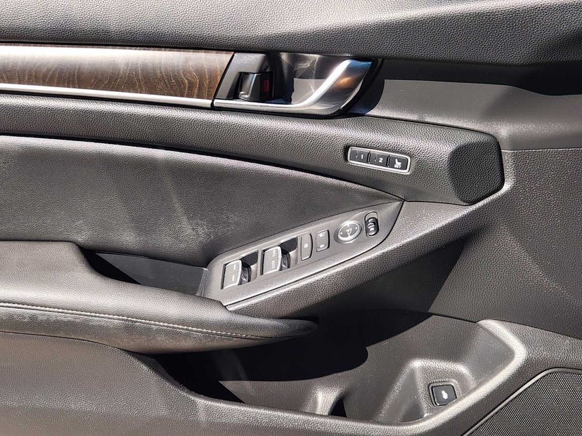 2019 Honda Accord Hybrid - Image 23