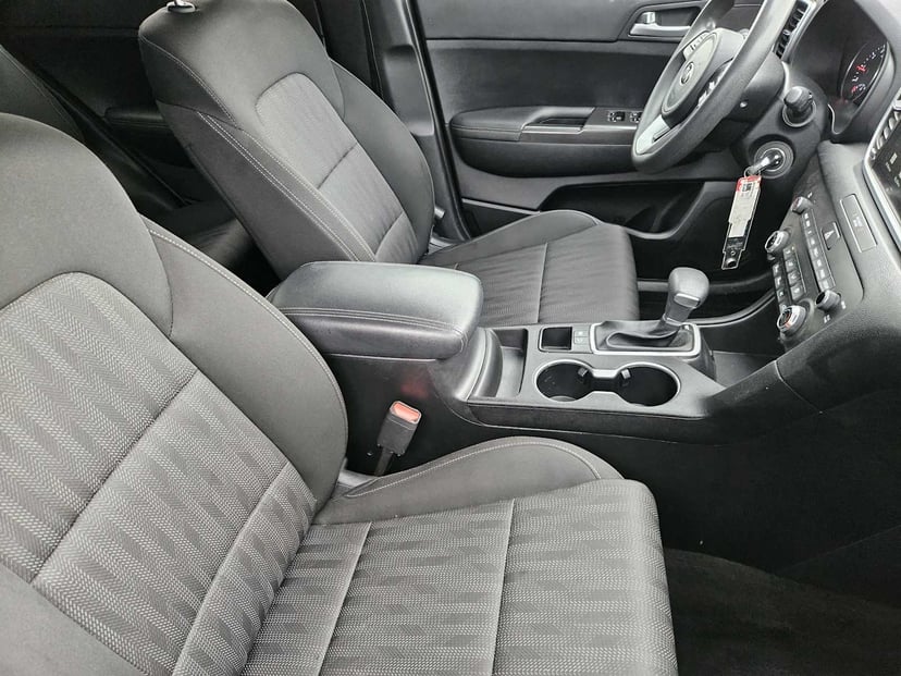 2022 Kia Sportage - Image 13