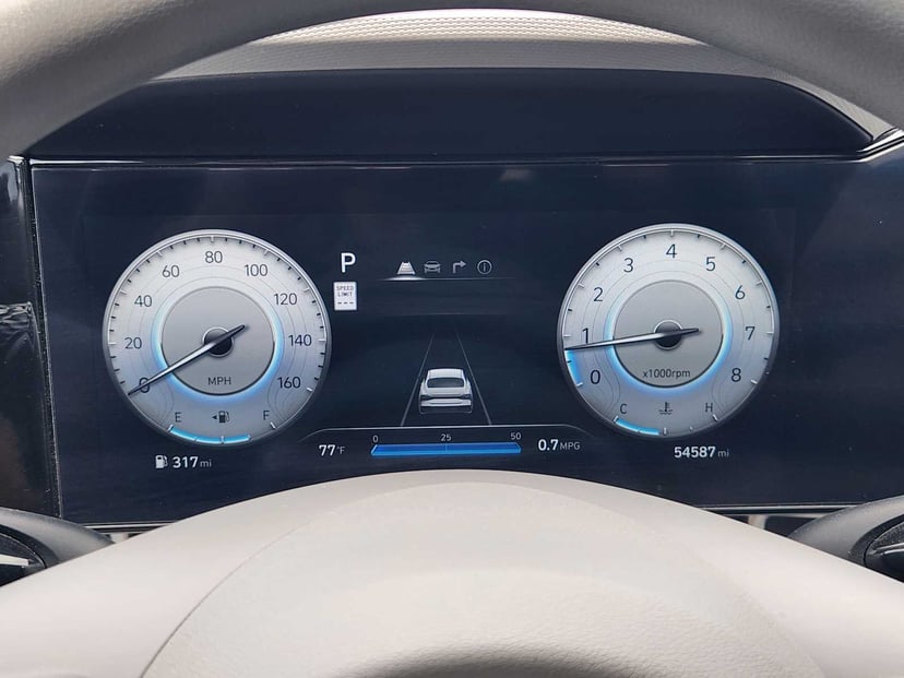 2024 Hyundai Elantra - Image 15