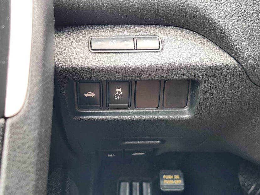 2016 Nissan Altima - Image 22