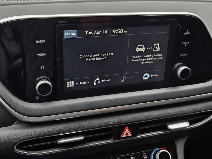 2022 Hyundai Sonata - Image 16