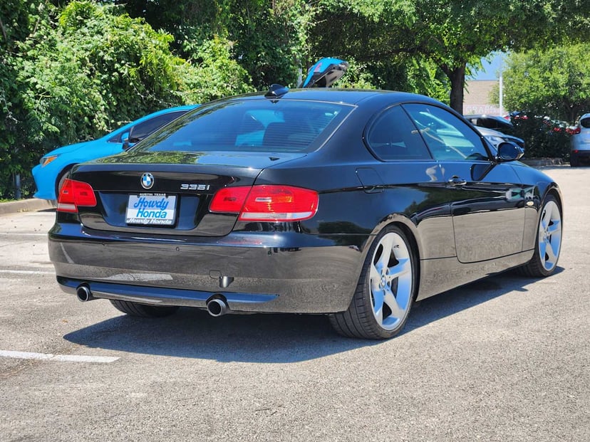 2009 BMW 335i - Image 6