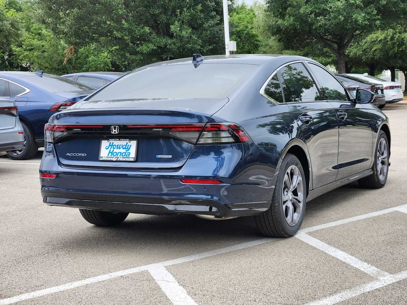 2026 Honda Accord Hybrid - Image 4