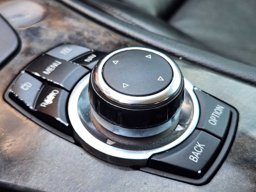 2009 BMW 335i - Image 19