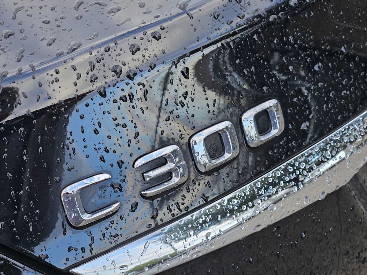 2016 Mercedes-Benz C 300 - Image 10