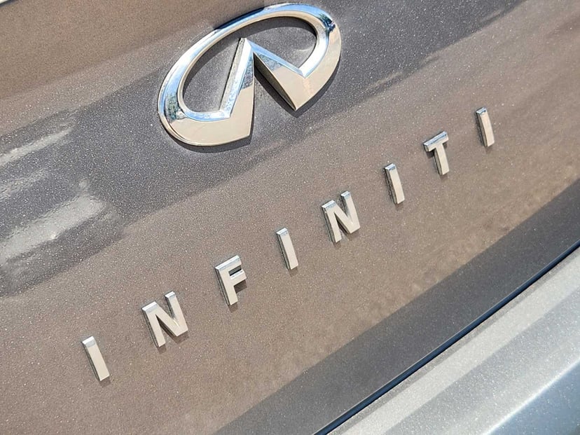 2015 INFINITI Q40 - Image 12