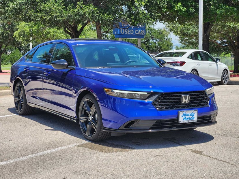 2026 Honda Accord Hybrid - Image 2
