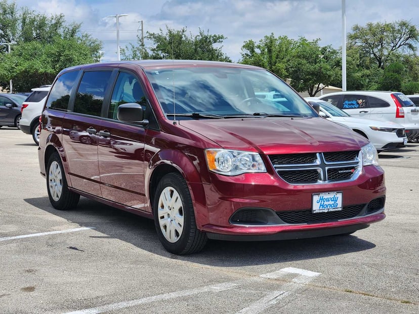 2019 Dodge Grand Caravan - Image 3