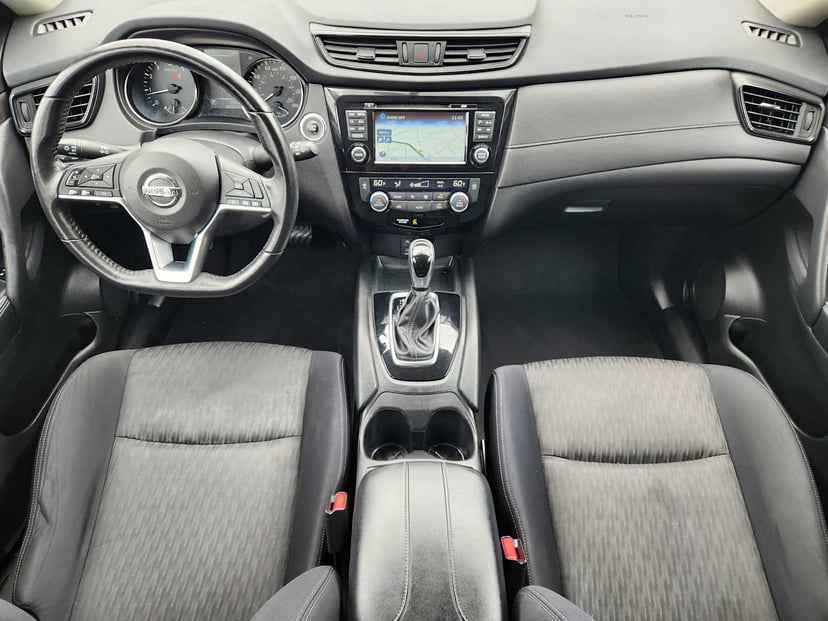 2017 Nissan Rogue - Image 26