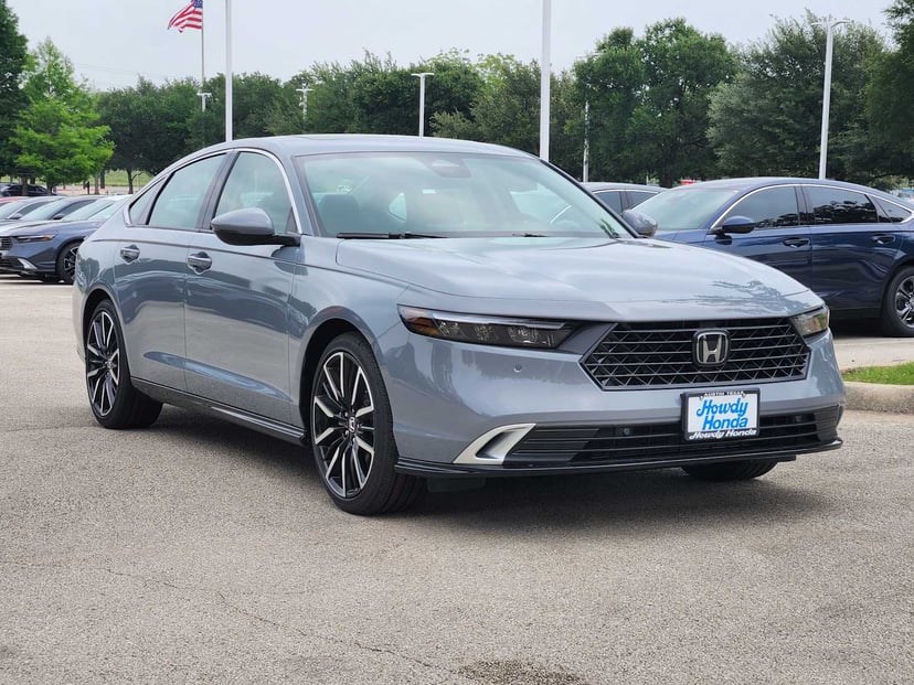 2026 Honda Accord Hybrid - Image 2