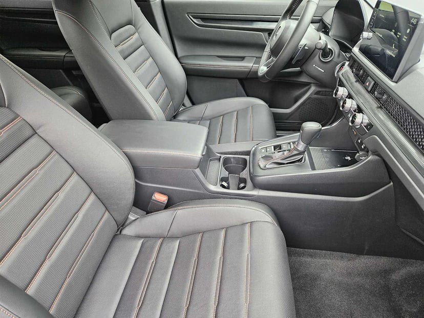 2026 Honda CR-V Hybrid - Image 13