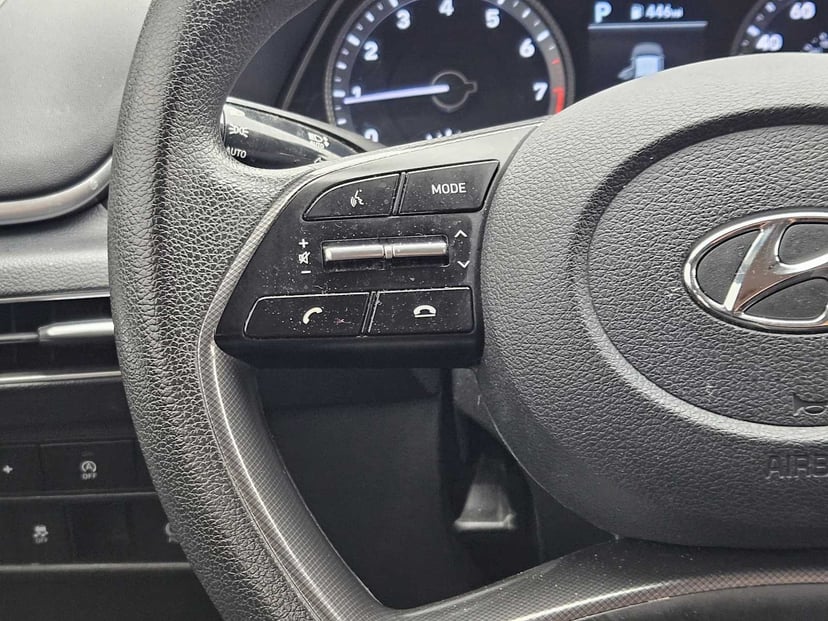 2022 Hyundai Sonata - Image 25