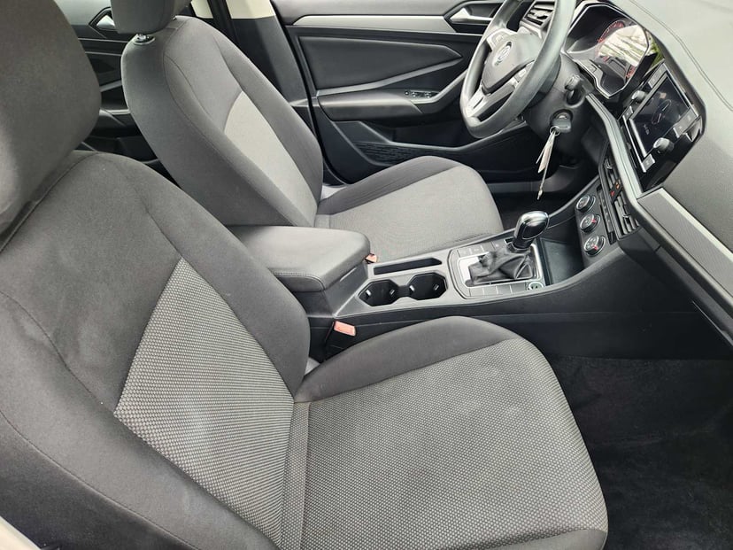 2019 Volkswagen Jetta - Image 14