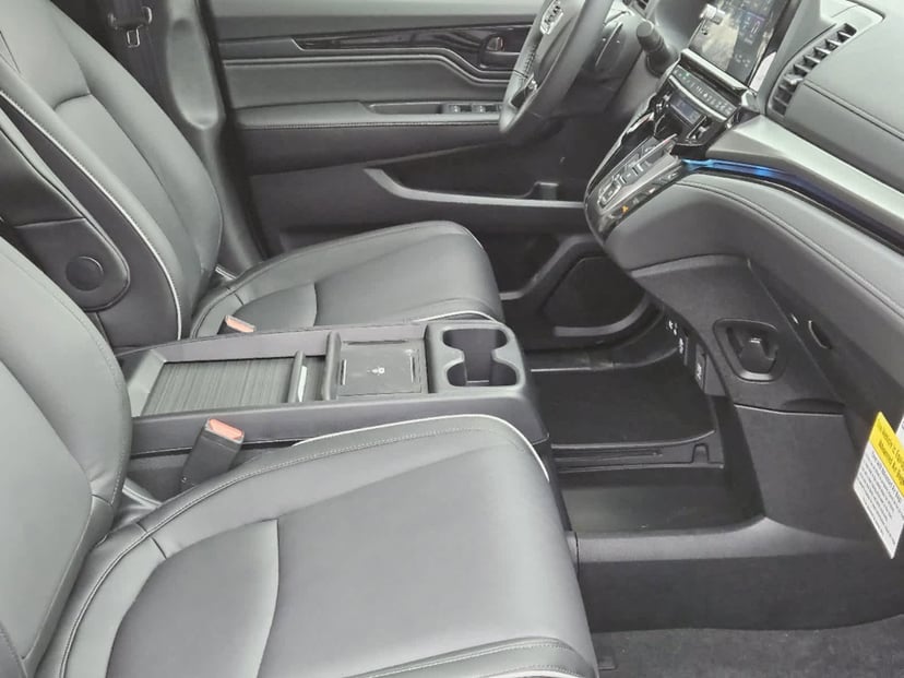 2026 Honda Odyssey - Image 12