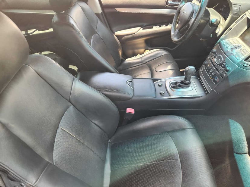 2015 INFINITI Q40 - Image 14