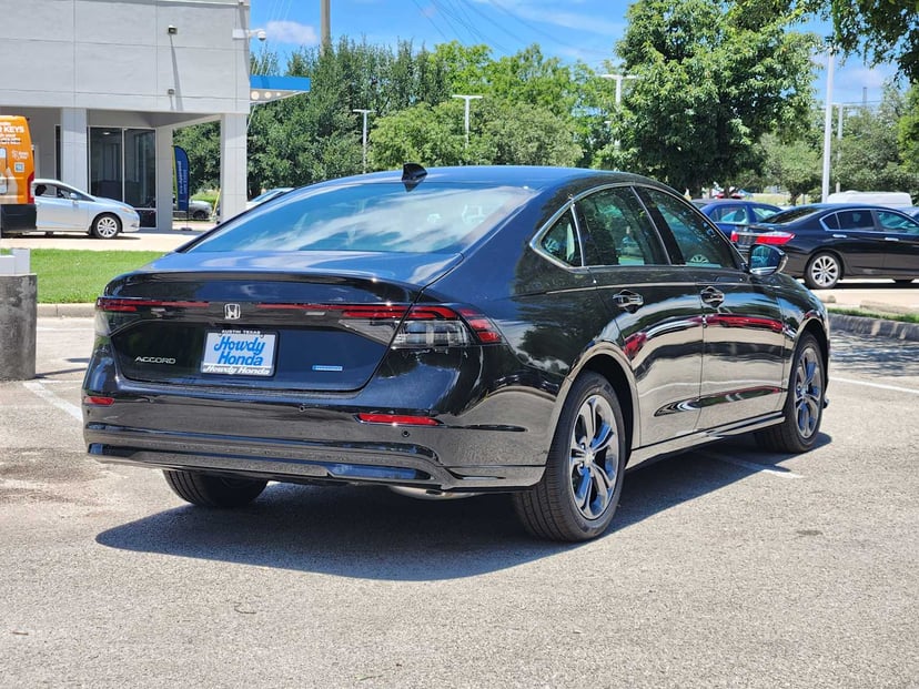 2026 Honda Accord Hybrid - Image 4