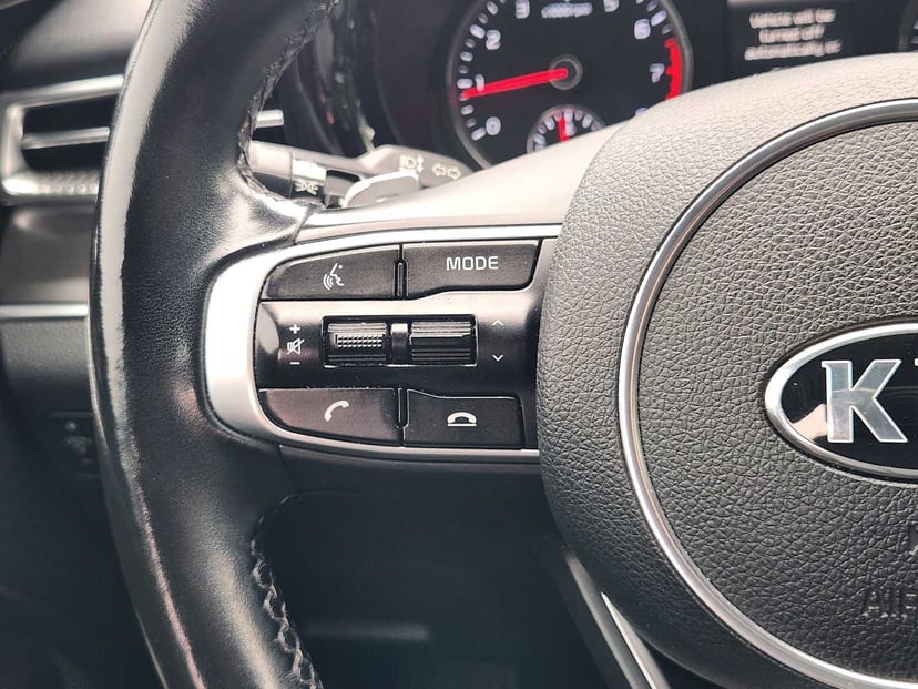 2021 Kia K5 - Image 28