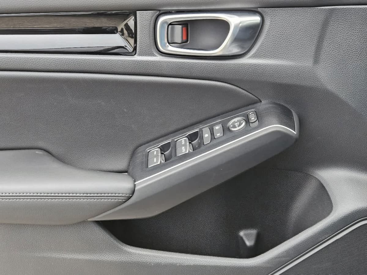 2026 Honda Civic Hybrid - Image 18