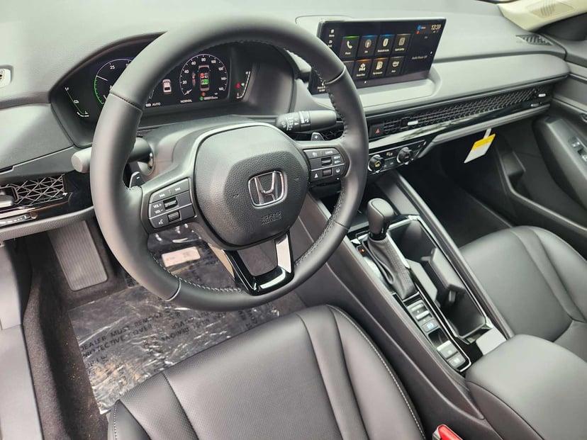 2026 Honda Accord Hybrid - Image 2