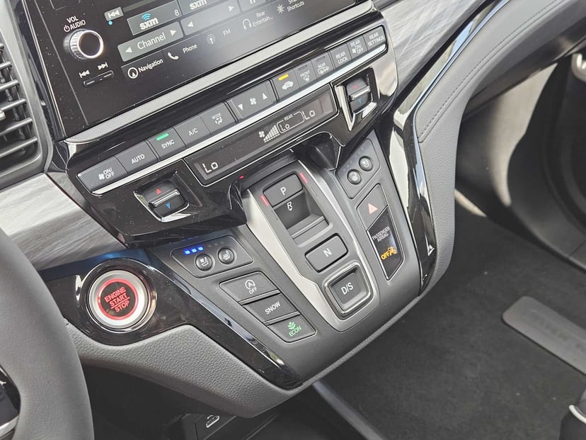 2026 Honda Odyssey - Image 17