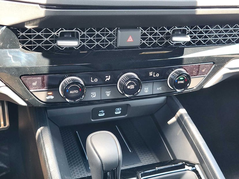 2026 Honda Accord Hybrid - Image 15
