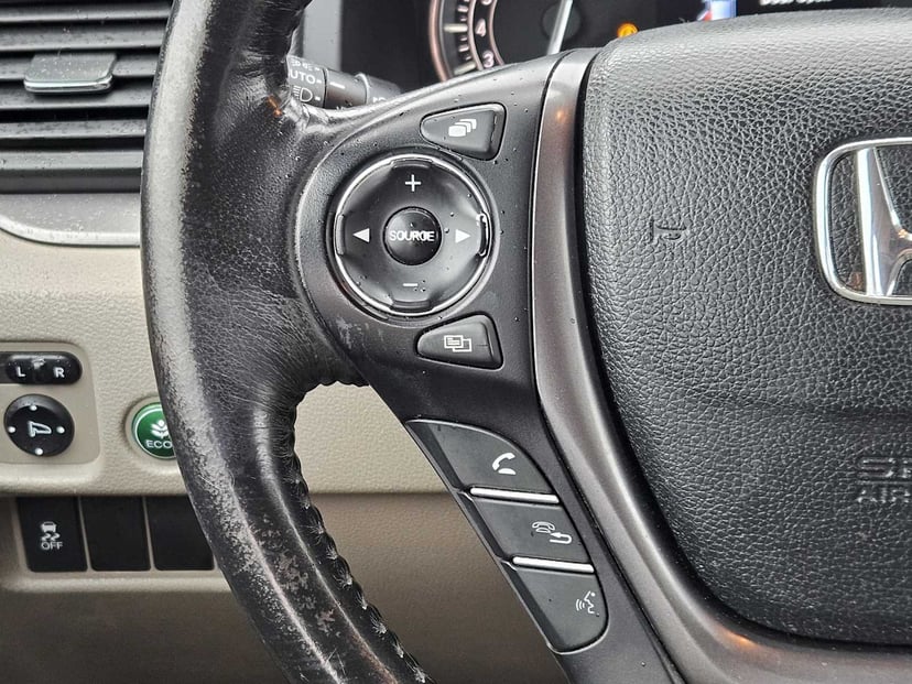 2016 Honda Pilot - Image 23