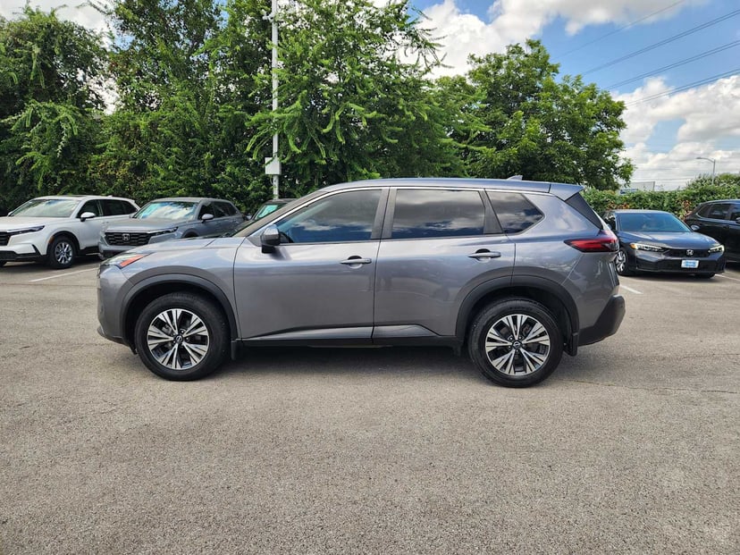 2023 Nissan Rogue - Image 3