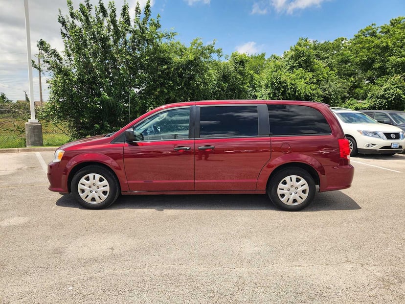 2019 Dodge Grand Caravan - Image 4