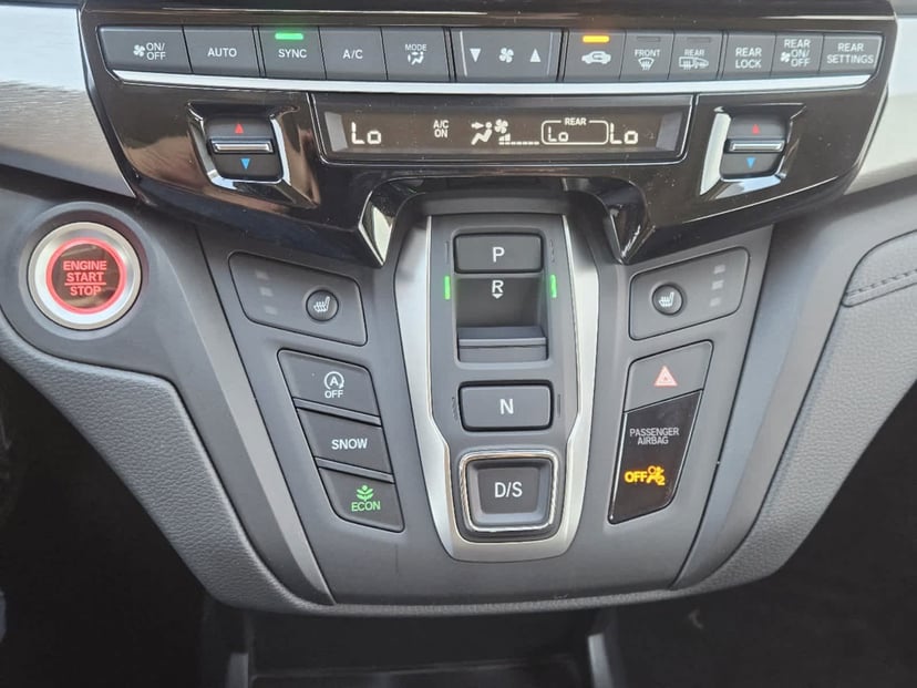 2026 Honda Odyssey - Image 17