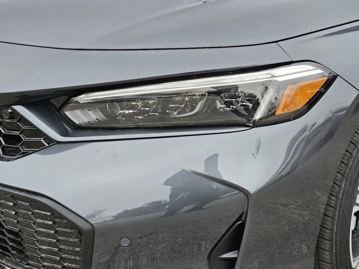 2026 Honda Civic Hybrid - Image 7