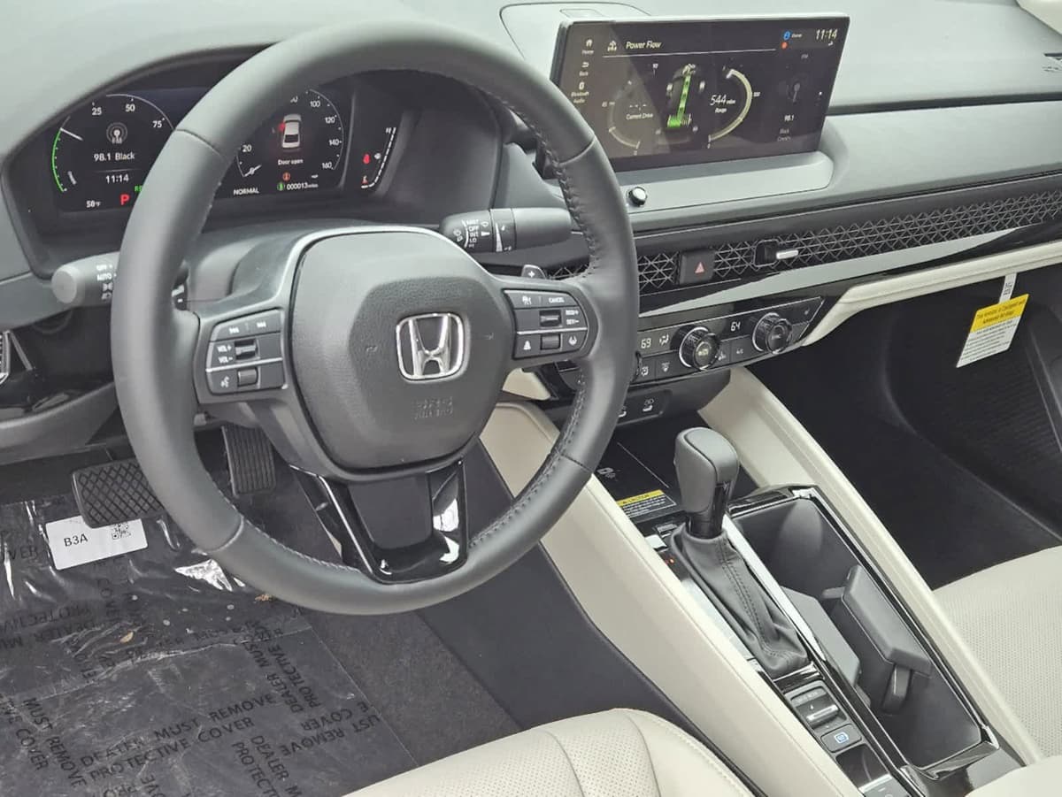 2025 Honda Accord Hybrid - Image 2