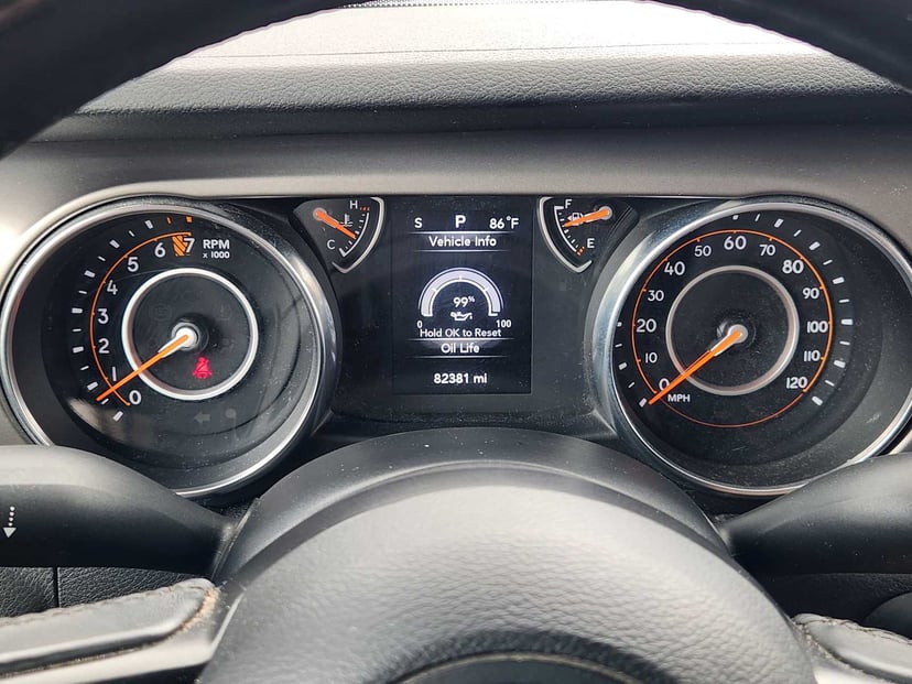 2020 Jeep Gladiator - Image 15