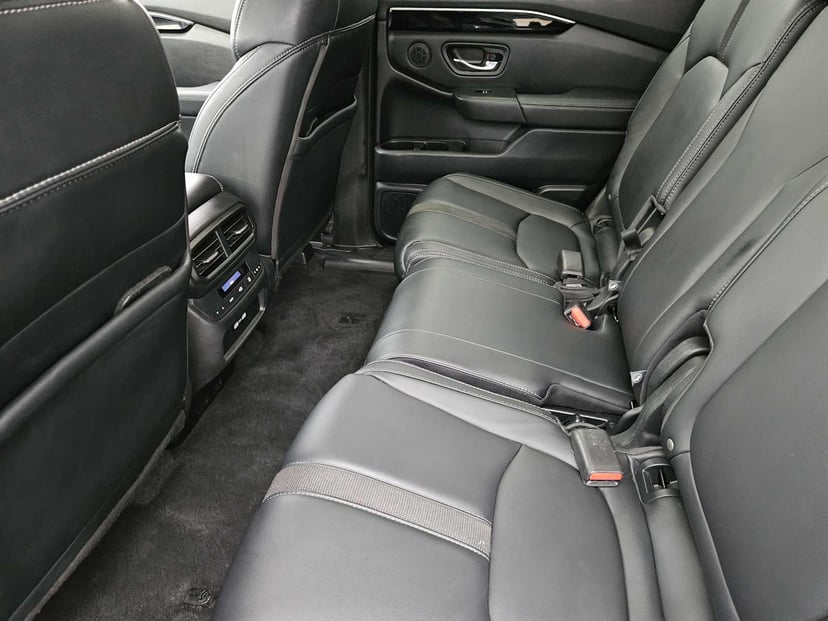 2023 Honda Pilot - Image 29