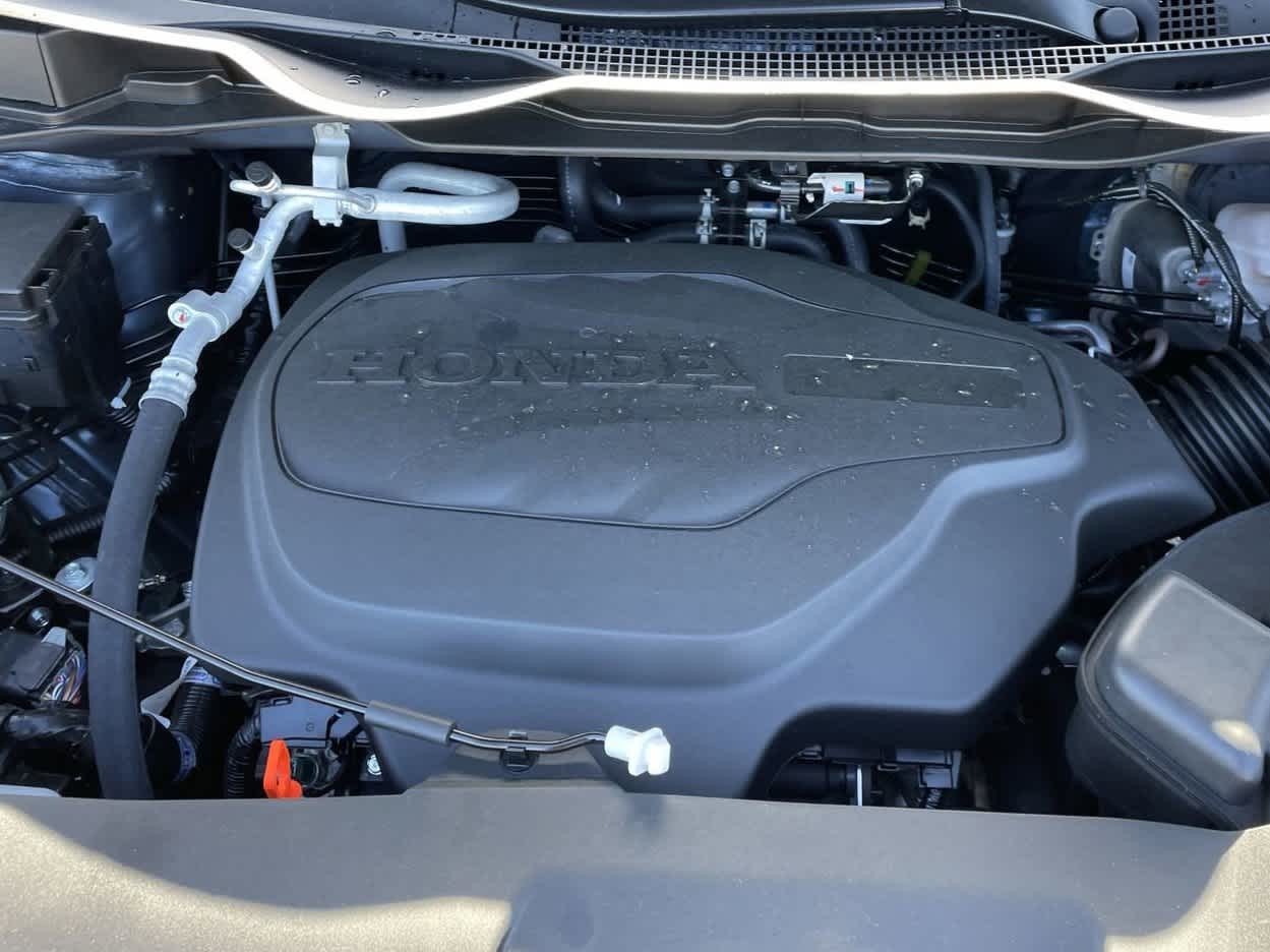 2026 Honda Odyssey - Image 8