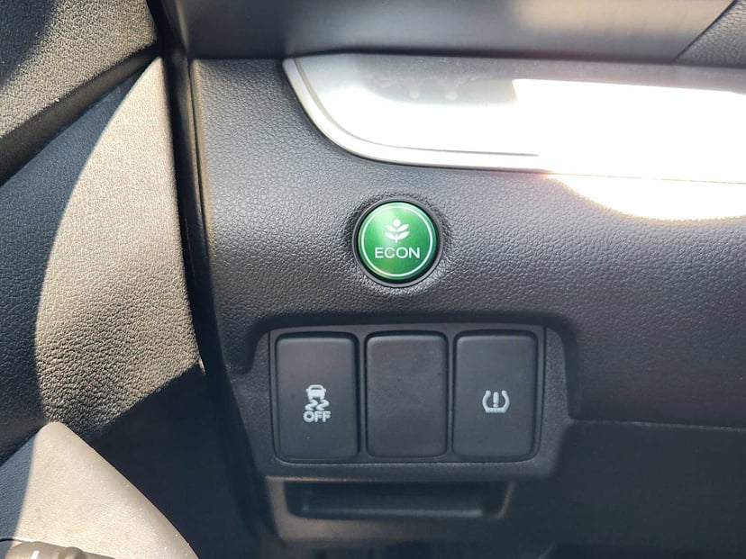 2016 Honda CR-V - Image 22