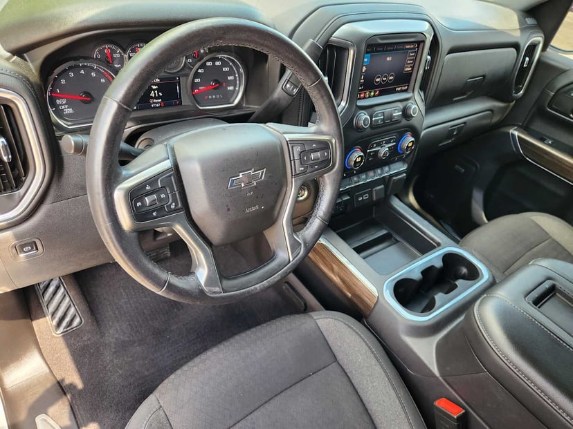 2020 Chevrolet Silverado 1500 - Image 2