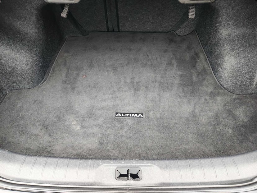 2021 Nissan Altima - Image 32