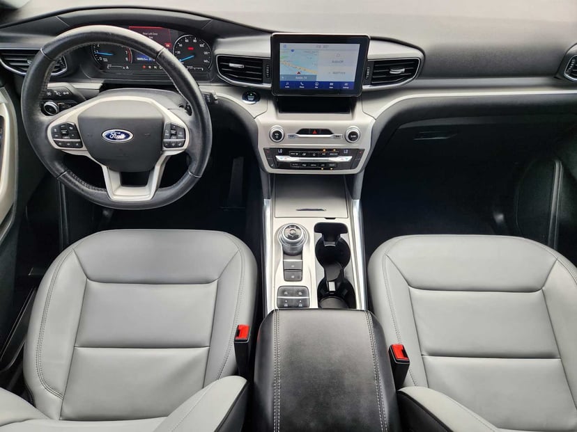 2021 Ford Explorer - Image 25